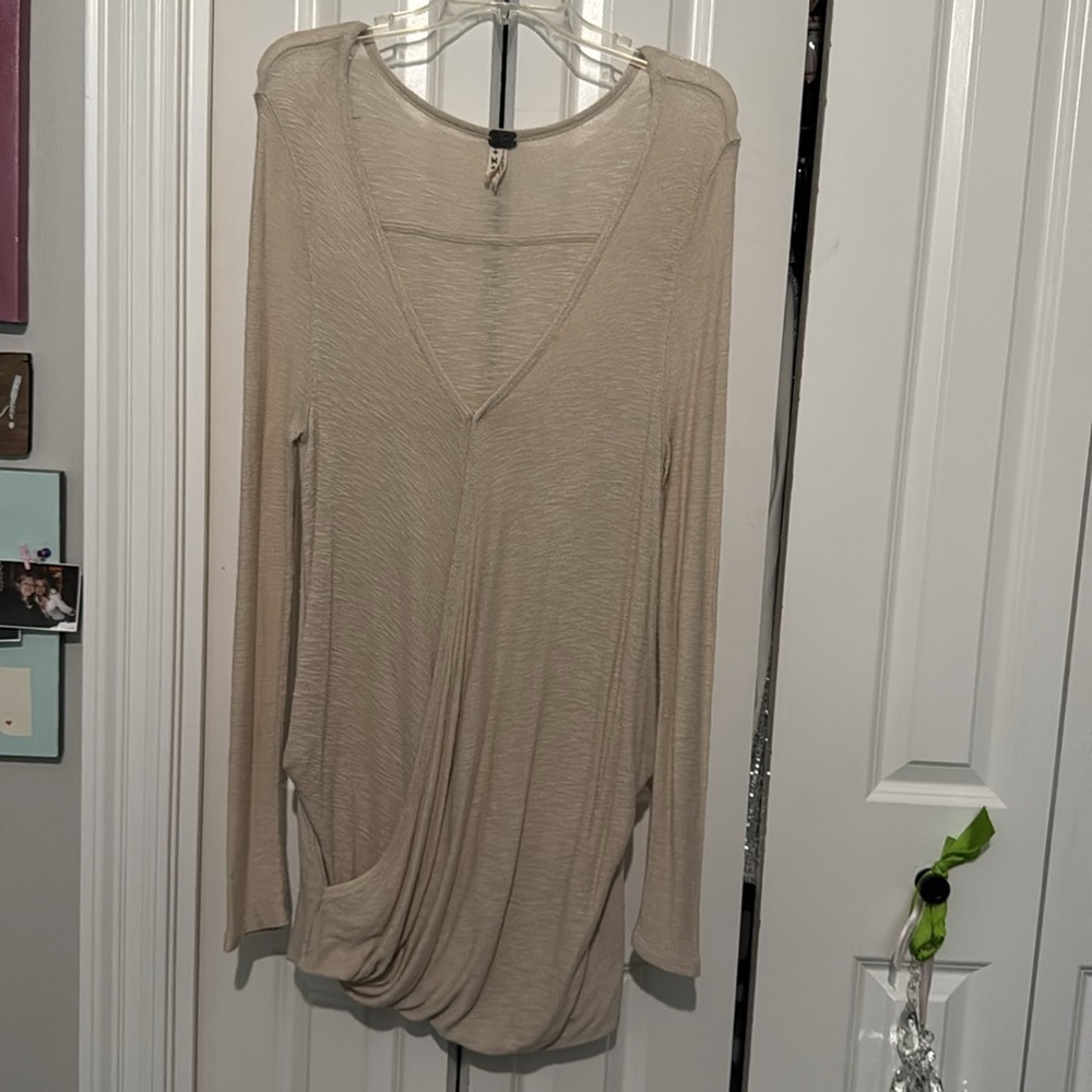 $70 Free People Miss Rose Top Size M Womens Beige Surplus Blouse Long Sleeve - Picture 8 of 8